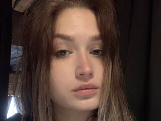 naked girl with webcam fingering JulieannGomaz