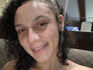 hot strip tease web cam KaliahRosae