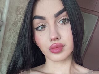 masturbating webcamgirl KamilaBell