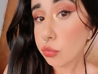 naked cam girl fingering pussy KanyaLuz