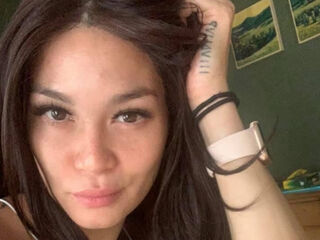 nude webcam girl pic KinkyKumiho