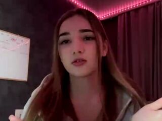 cam whore LaurynKendell