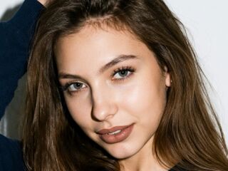 camwhore masturbating LeannHonnerlaw