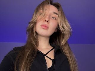 cam girl playing with sextoy LinaYani
