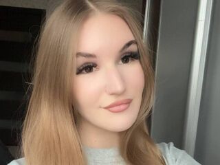 fingering webcamgirl LolaVelour