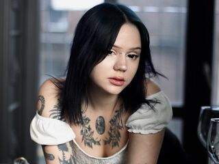 live strip tease show LollaBerry