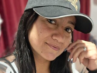 naked camgirl fingering pussy MariaCortner