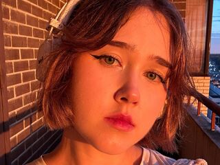 cam slut video chat MarilynSwinerton