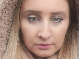 webcam babe chat room MaryEma