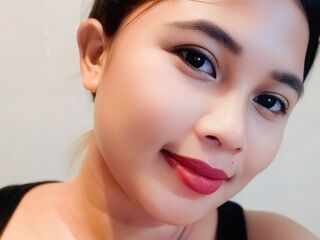 closeup webcam MeaBella