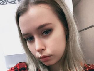 girl cam nude MelissaKnott