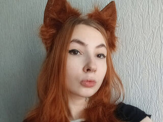 camslut showing pussy MelissaSterilisa