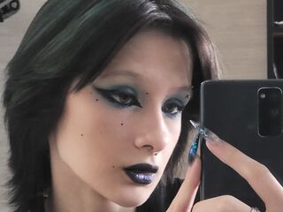 webcam live show MeriHollway