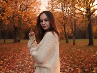 girl cam naked MillisaTravel