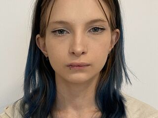 naked camgirl picture MiraTeele