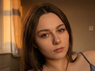 nude camgirl photo MireyaElowen