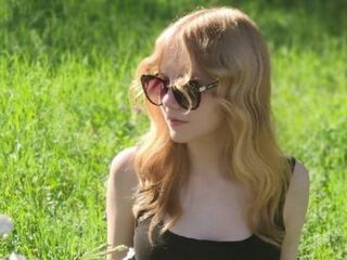 hot naked camgirl MirianTippett