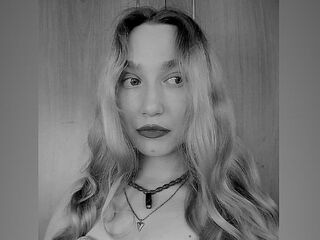 cam girl camsex MonikaGreens