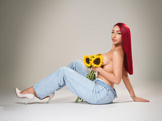 hot live girl MonserratGill
