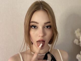 camgirl webcam pic MyaFields