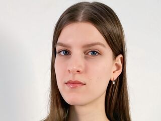 cam girl masturbating MyrtieKatula