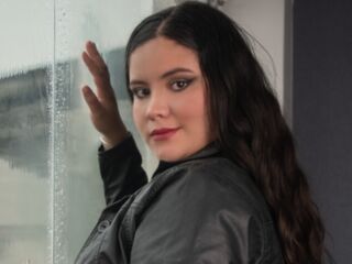 girl chat NahiaMonet