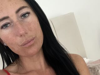 naked webcam girl OliviaaRosee