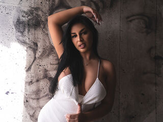 camgirl masturbating with dildo RaysaRosse