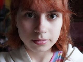 nude webcam girl photo SerafinaGoettl