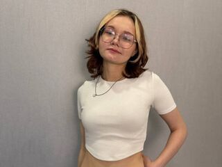 sex chat room ShemikaDestro