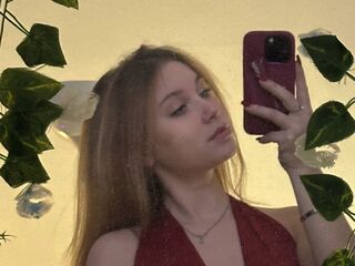 naked camgirl masturbating with dildo StephenWeinzetl