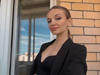 free live sexcam SuzanUemura