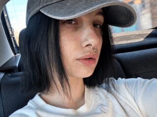 camgirl masturbating with sextoy TeshaVanhoozier