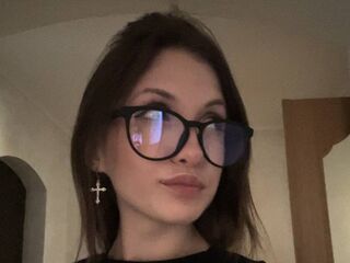 girl shaving pussy TianaGolberg