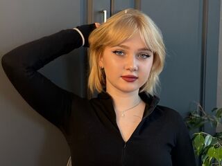 fingering webcam girl UdelaGoodhart