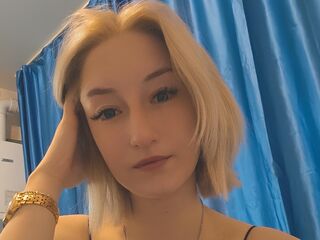 girl VedaLakes