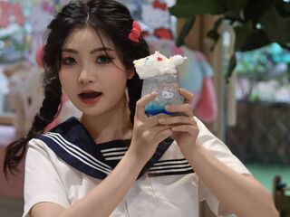 nude camgirl photo YangyiXiao