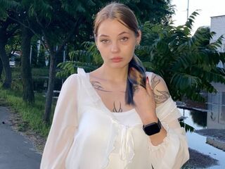 cam girl masturbating with dildo YerMorua