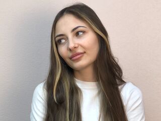 free live chatroom ZanaBaerman